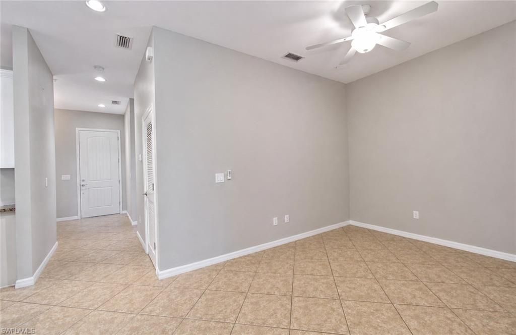 15098 Palmer Lake Cir, Unit 204, Naples, FL 34109 Photo