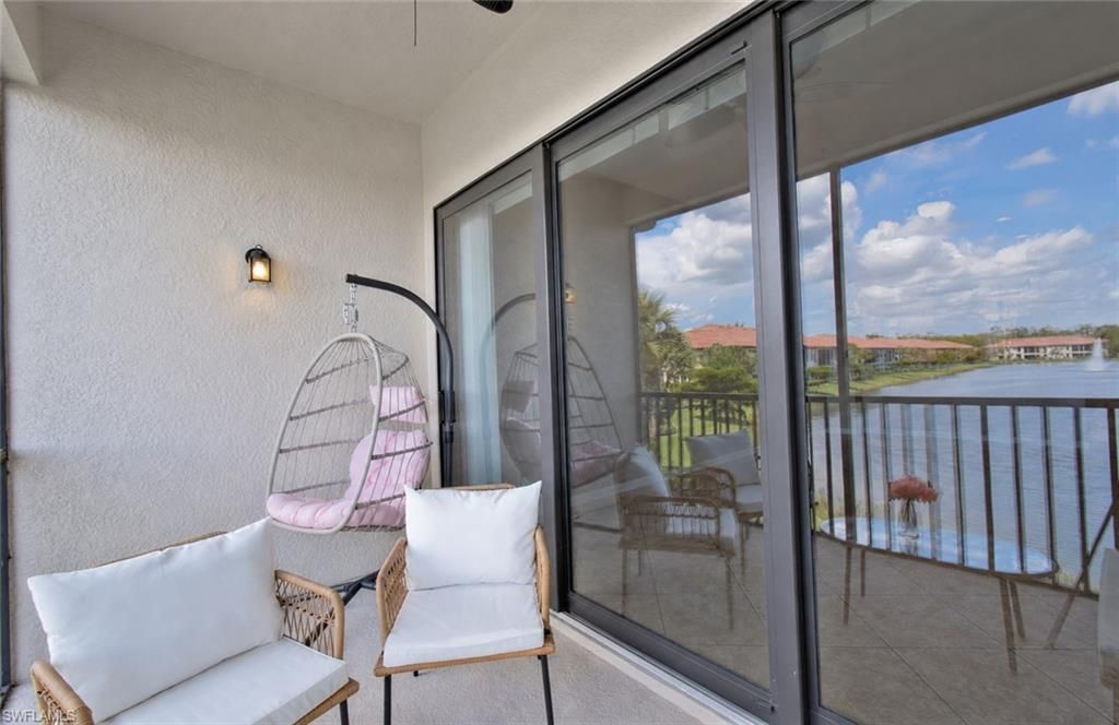 15098 Palmer Lake Cir, Unit 204, Naples, FL 34109 Photo