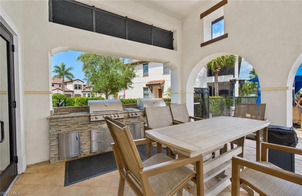 15098 Palmer Lake Cir, Unit 204, Naples, FL 34109 Photo
