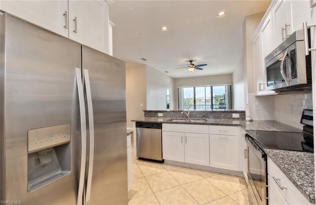 15098 Palmer Lake Cir, Unit 204, Naples, FL 34109 Photo