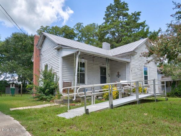 302 W 1st Street , Tarboro, NC 27886