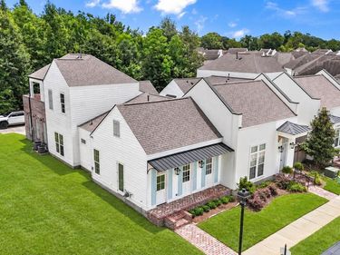 13201 Magnolia Square Dr, Baton Rouge, LA 70818