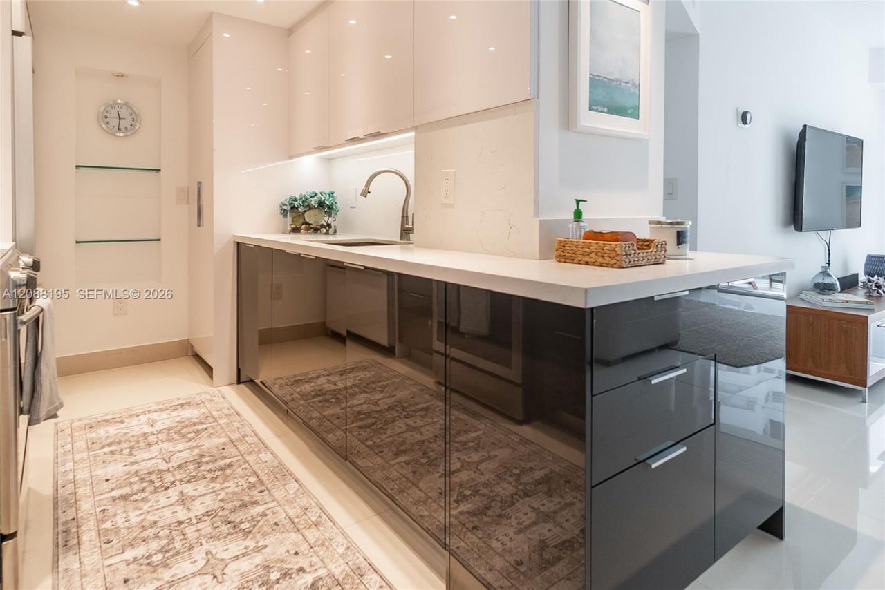10275 Collins Ave, Unit 720, Bal Harbour, FL 33154 Photo