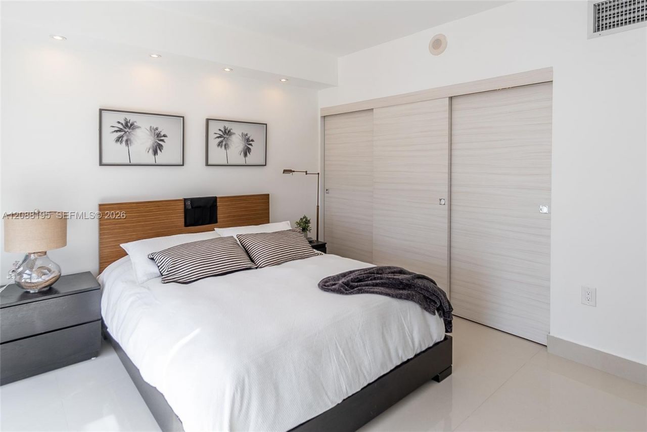 10275 Collins Ave, Unit 720, Bal Harbour, FL 33154 Photo