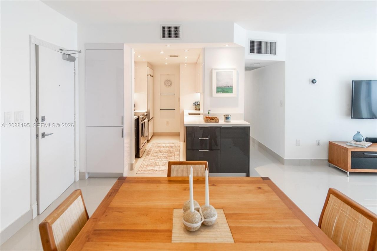 10275 Collins Ave, Unit 720, Bal Harbour, FL 33154 Photo