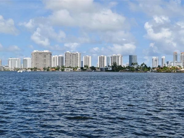 16570 NE 26th Ave , Unit 4D, North Miami Beach, FL 33160