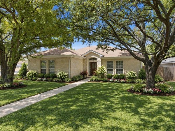312 DEBORA DR , Georgetown, TX 78628
