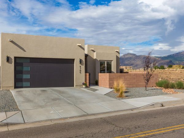 8705 Signal Avenue NE, Albuquerque, NM 87122