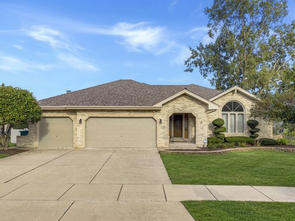 17349 Grange Drive, Orland Park, IL 60467