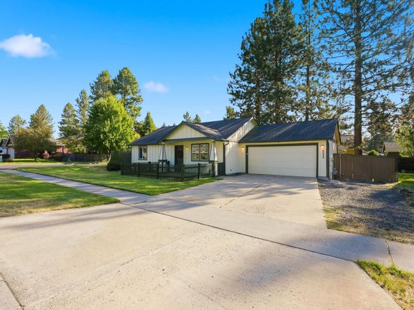 60998 Honkers Lane, Bend, OR 97702