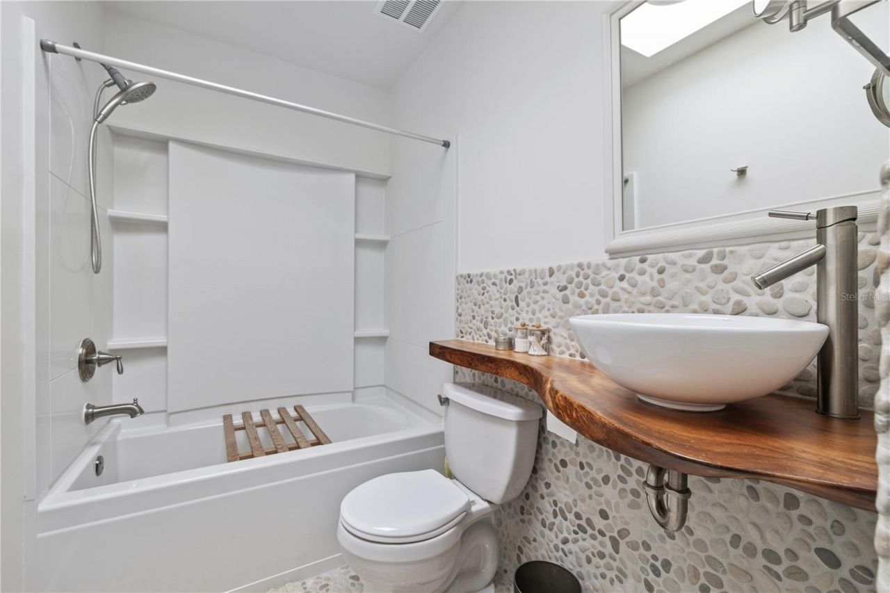 220 14th Avenue N, Saint Petersburg, FL 33701 Photo