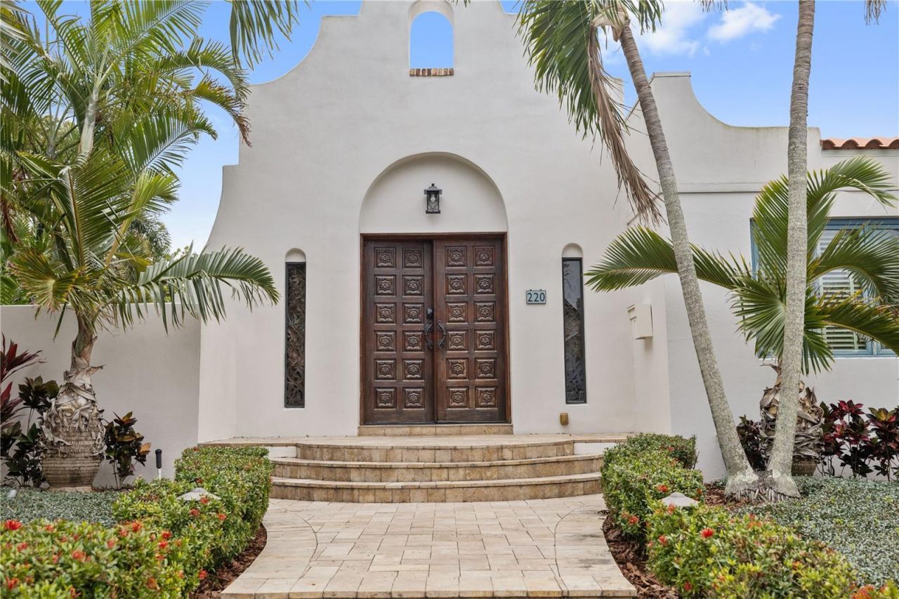 220 14th Avenue N, Saint Petersburg, FL 33701 Photo