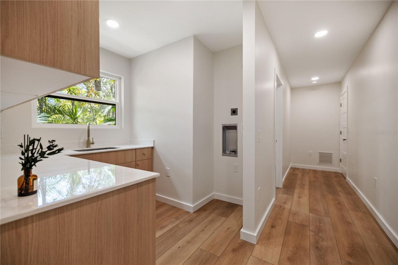 220 14th Avenue N, Saint Petersburg, FL 33701 Photo