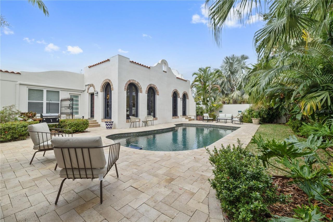 220 14th Avenue N, Saint Petersburg, FL 33701 Photo
