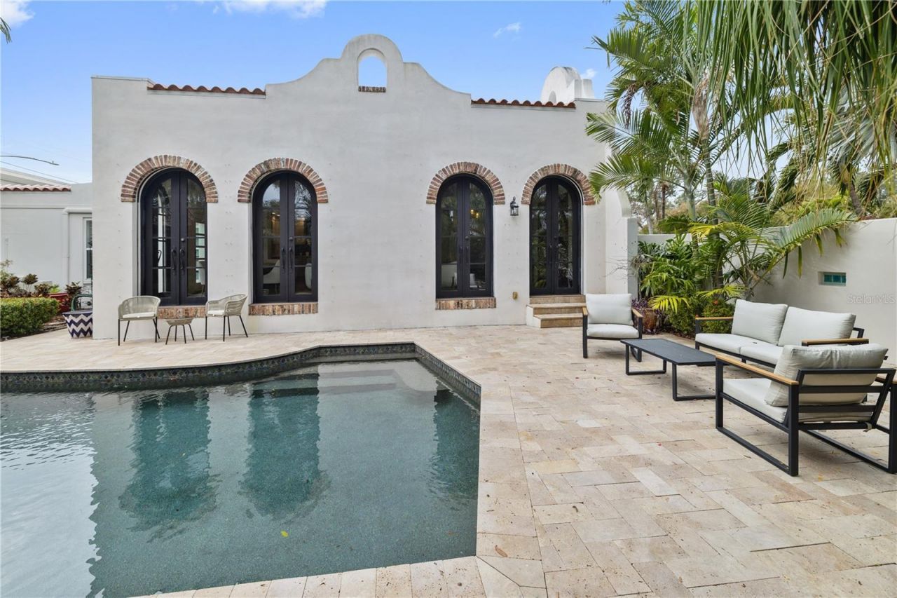 220 14th Avenue N, Saint Petersburg, FL 33701 Photo