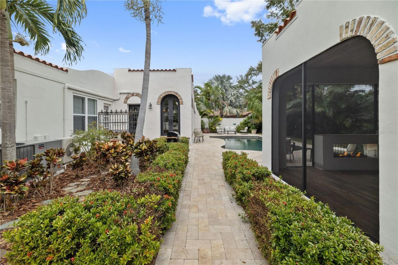 220 14th Avenue N, Saint Petersburg, FL 33701 Photo