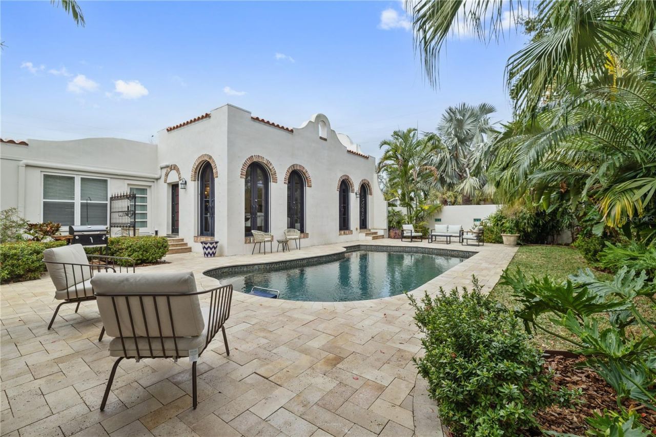 220 14th Avenue N, Saint Petersburg, FL 33701 Photo
