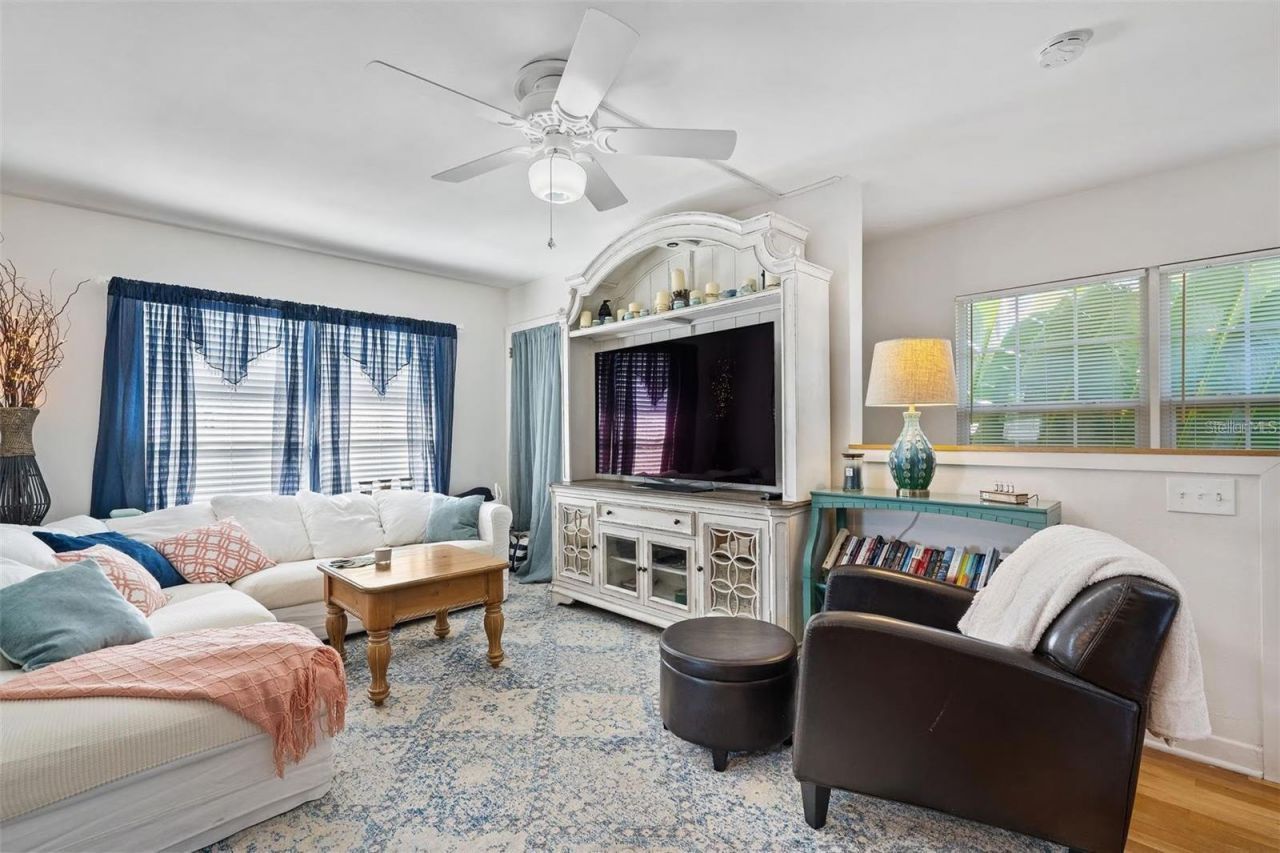 220 14th Avenue N, Saint Petersburg, FL 33701 Photo