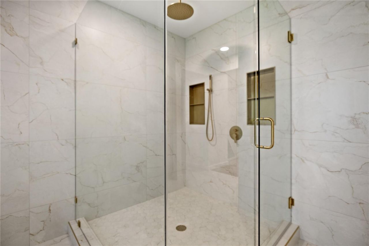 220 14th Avenue N, Saint Petersburg, FL 33701 Photo