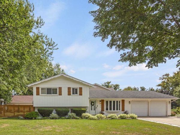 1717 Vassar Court, Schaumburg, IL 60193