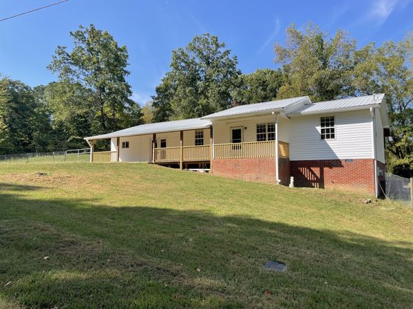 10568 Twin Springs Ln , Bon Aqua, TN 37025