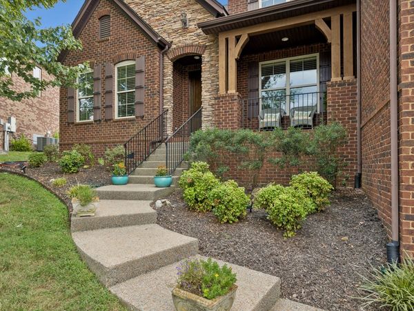 4709 Medalist Cir , Hermitage, TN 37076