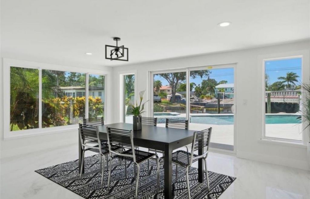 5101 Dover Street Ne, Saint Petersburg, FL 33703 Photo