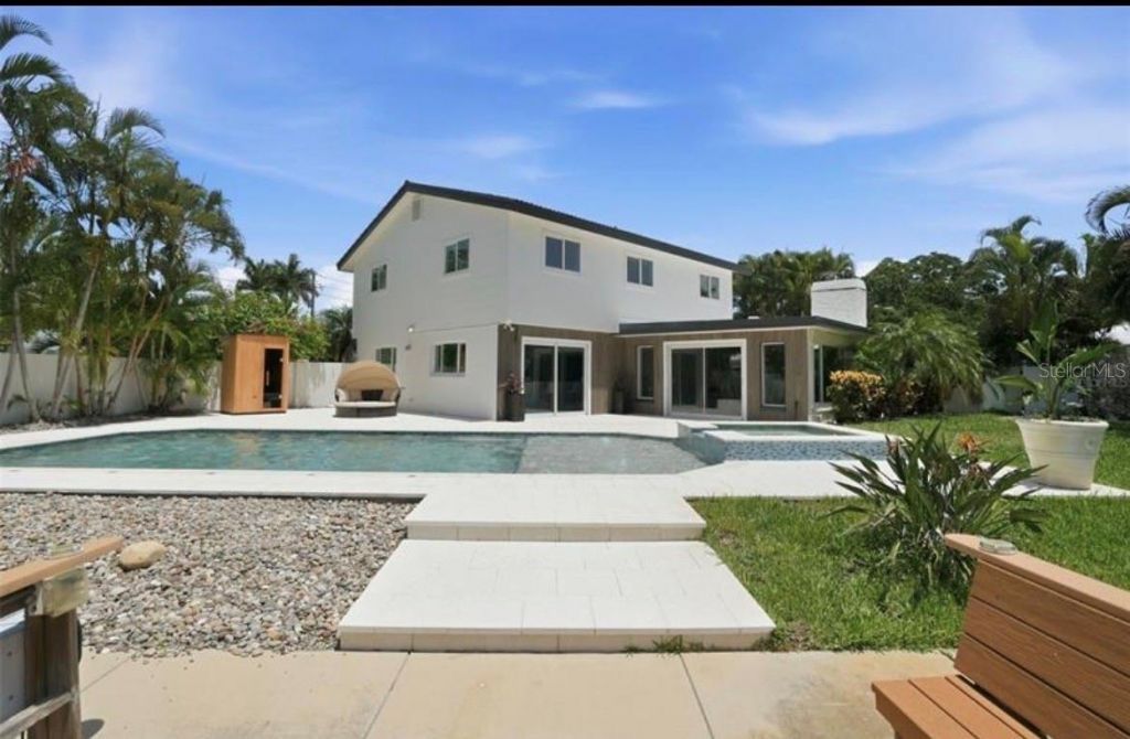 5101 Dover Street Ne, Saint Petersburg, FL 33703 Photo