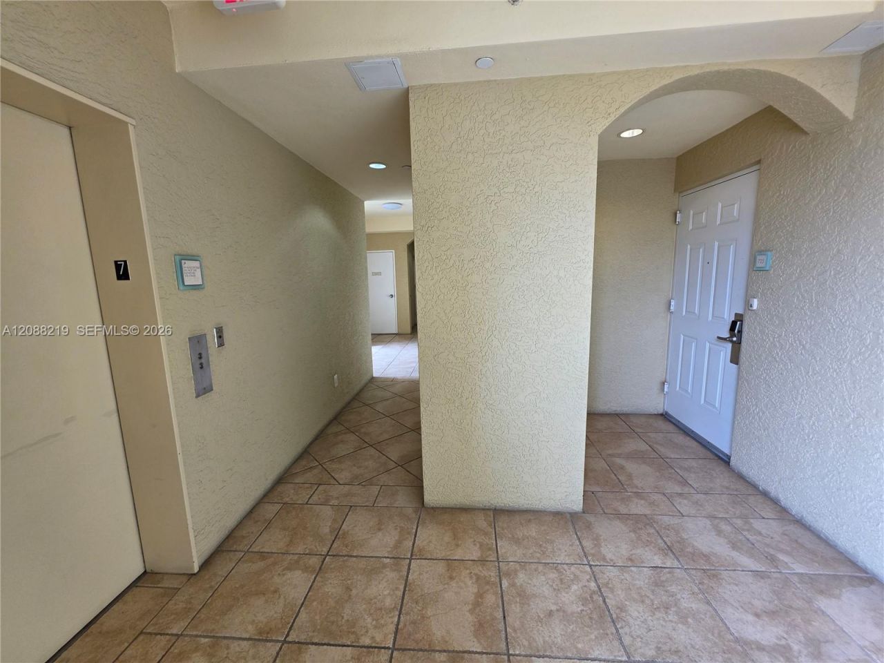 3340 NE 190th St, Unit 705, Aventura, FL 33180 Photo