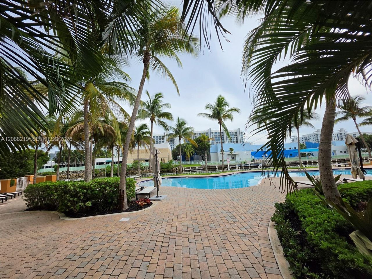 3340 NE 190th St, Unit 705, Aventura, FL 33180 Photo