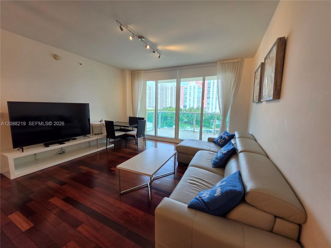3340 NE 190th St, Unit 705, Aventura, FL 33180 Photo
