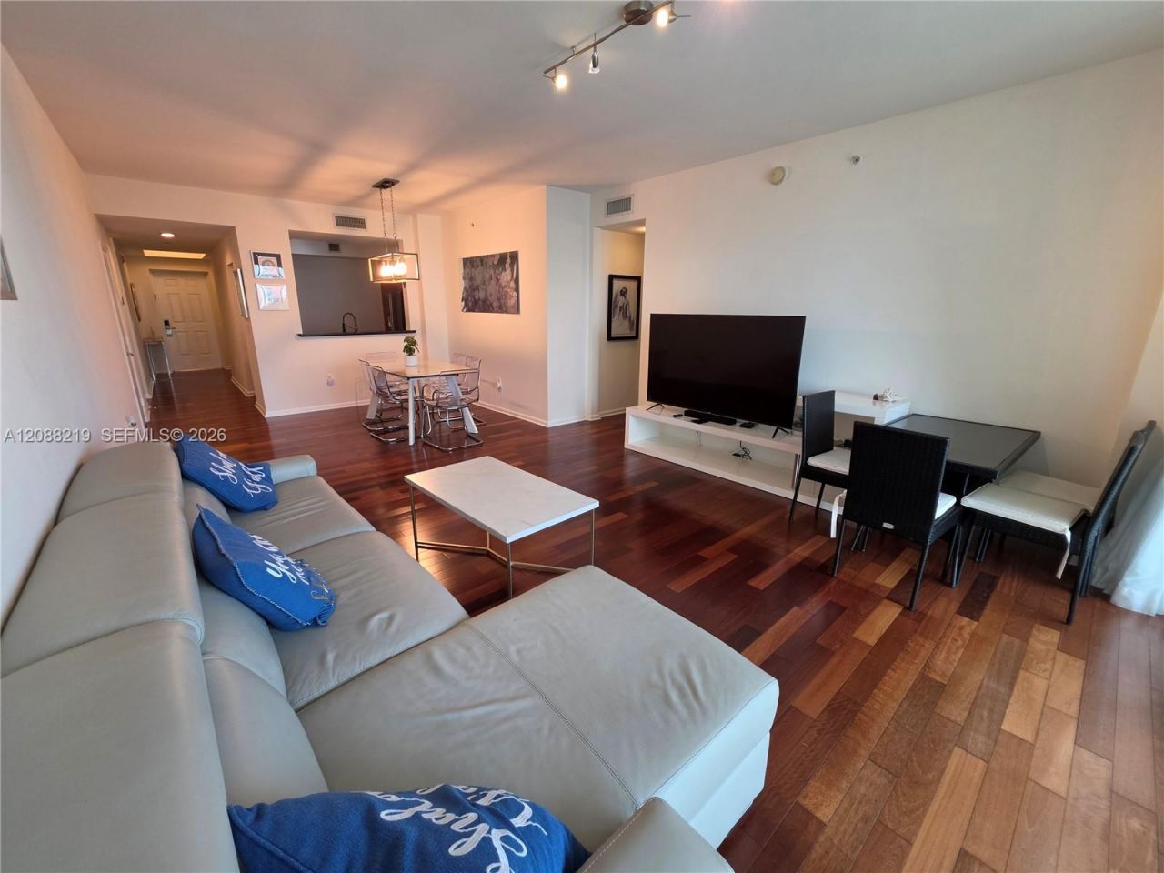 3340 NE 190th St, Unit 705, Aventura, FL 33180 Photo