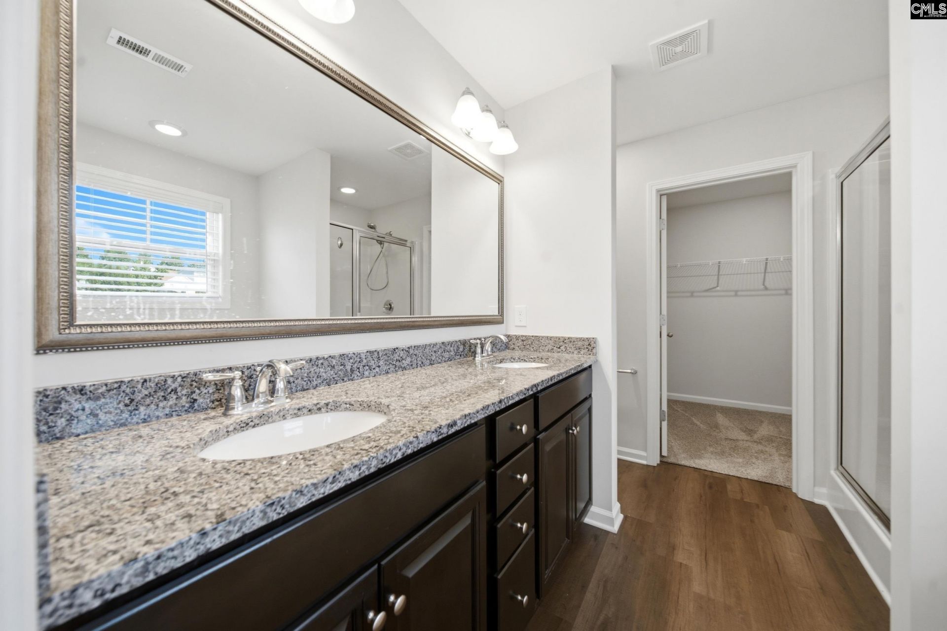 1033 Winter Way  Photo 24
