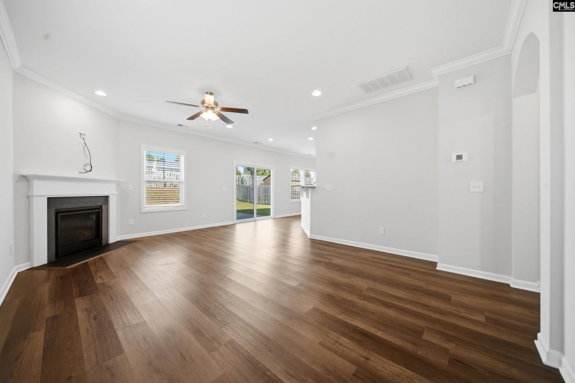 1033 Winter Way  Photo 7