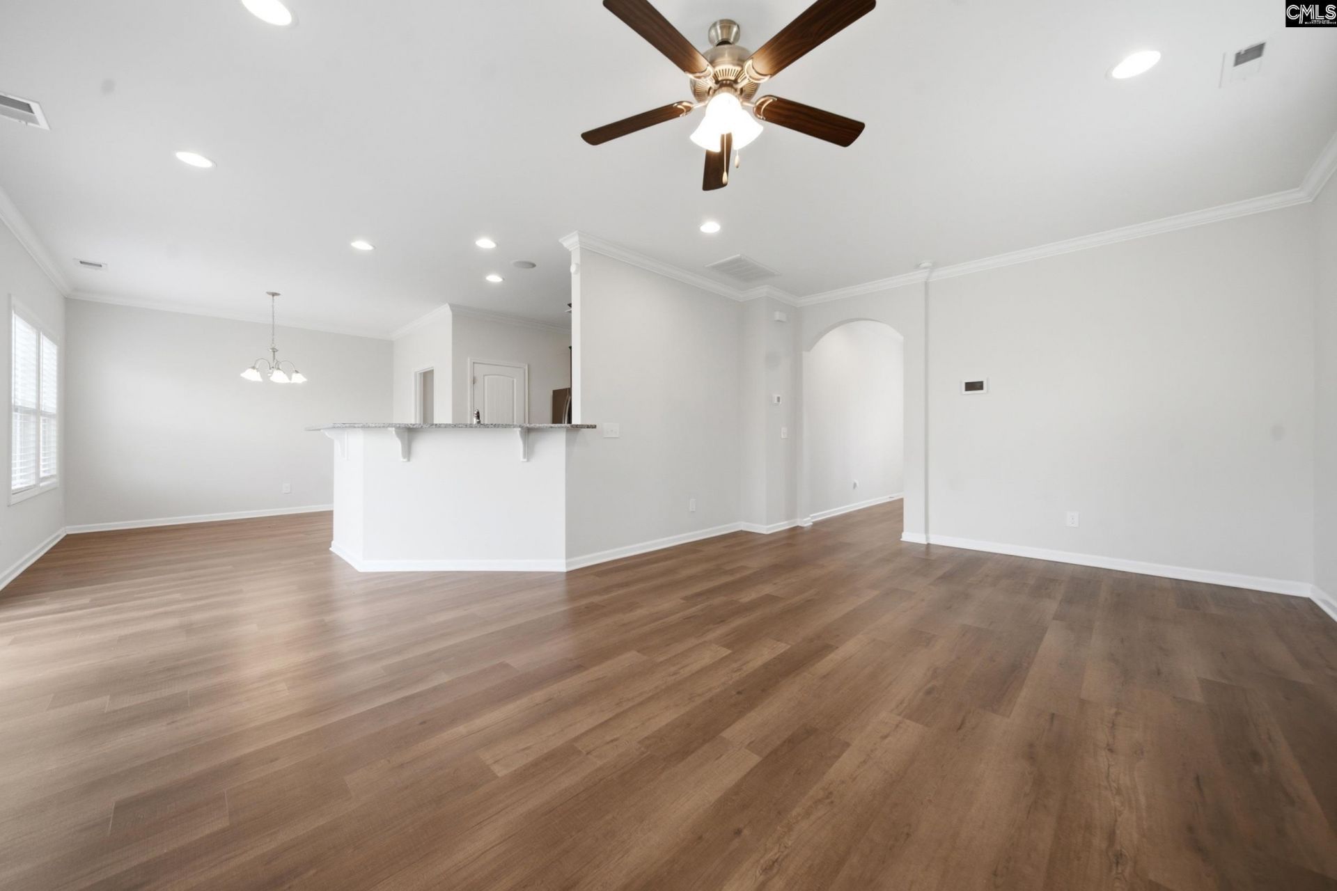 1033 Winter Way  Photo 8