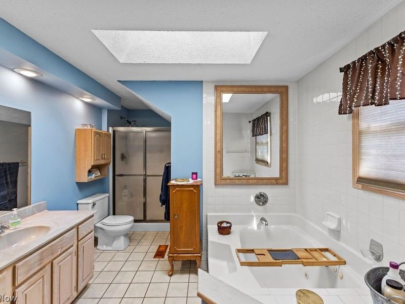 3597 Stratavon Drive NW, North Canton, OH 44720 Photo 16