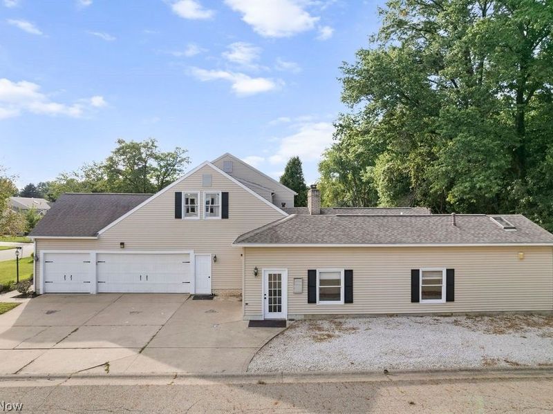 3597 Stratavon Drive NW, North Canton, OH 44720 Photo 49