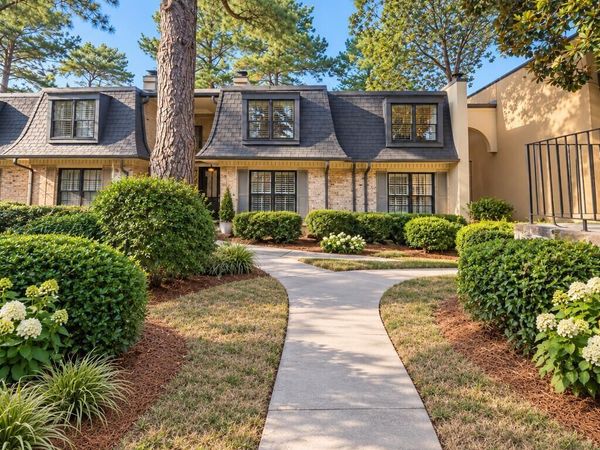 8 Cantey Place NW, Atlanta, GA 30327