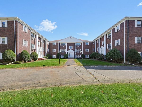 130 Parker St, Unit L4, Acton, MA 01720