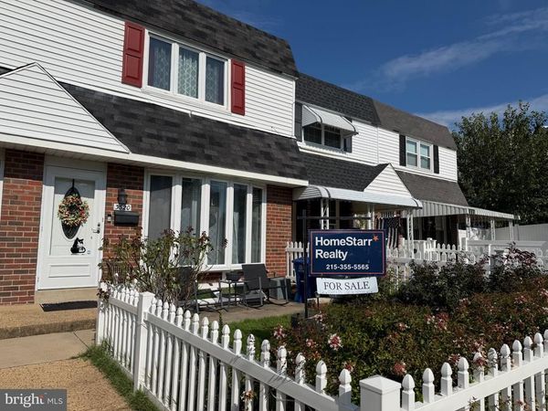 3520 E CHURCHILL LANE , PHILADELPHIA, PA 19114