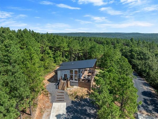 88 Virginia Pine Place, Broken Bow, OK 74728