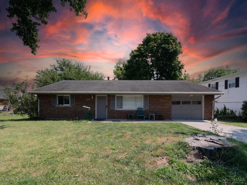 12180 Chesterdale Road, Sharonville, OH 45246 Photo 1