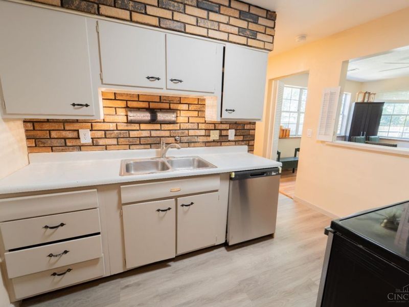 12180 Chesterdale Road, Sharonville, OH 45246 Photo 6