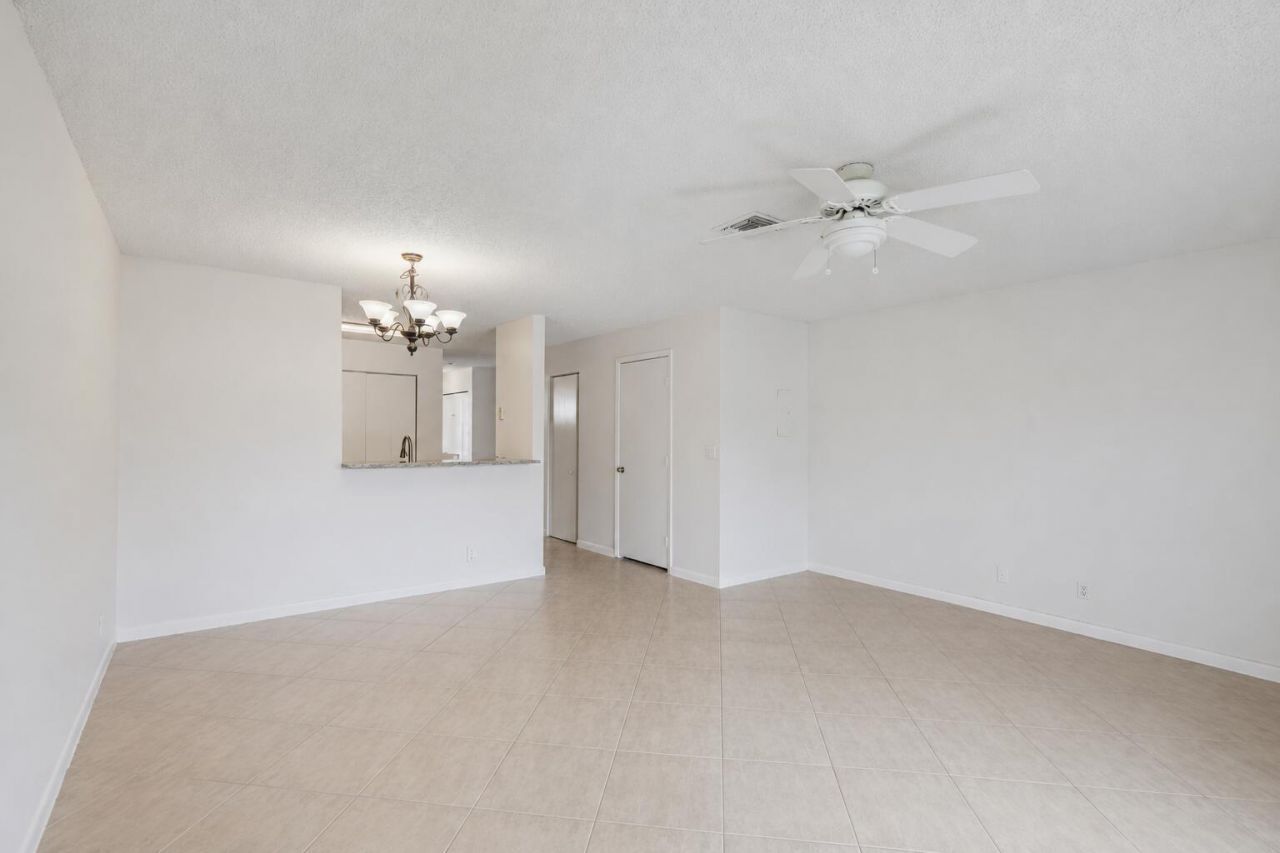9767 Kamena Circle, Boynton Beach, FL 33436 Photo