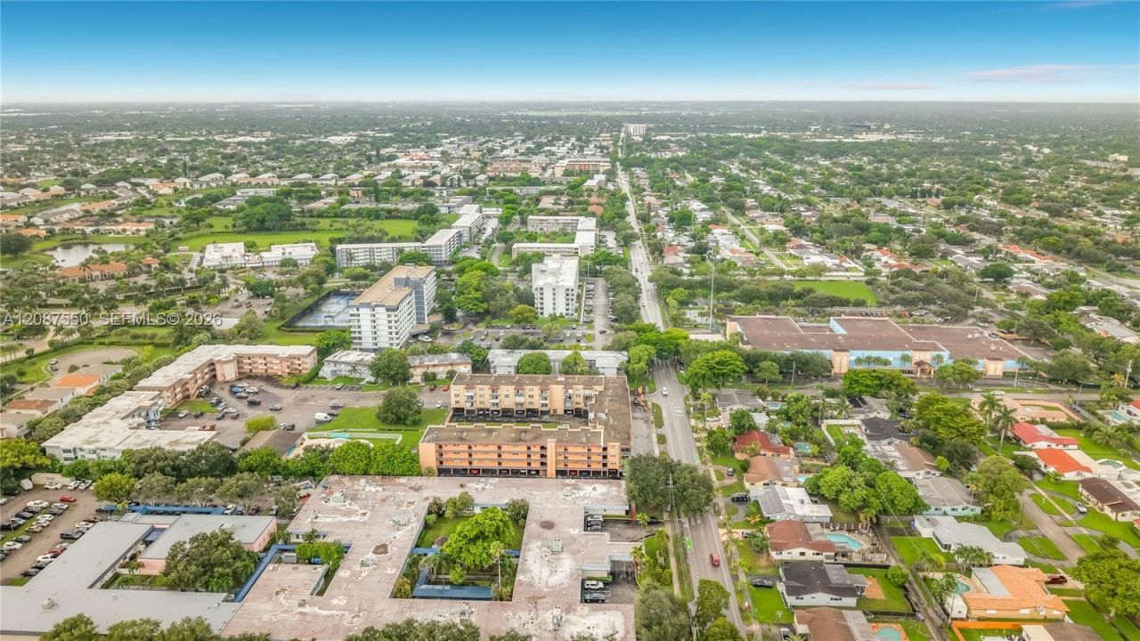 1600 Tallwood Ave, Unit 204, Hollywood, FL 33021 Photo