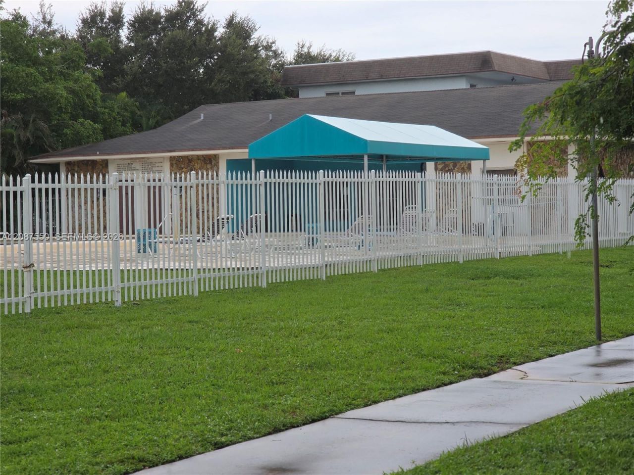 1600 Tallwood Ave, Unit 204, Hollywood, FL 33021 Photo