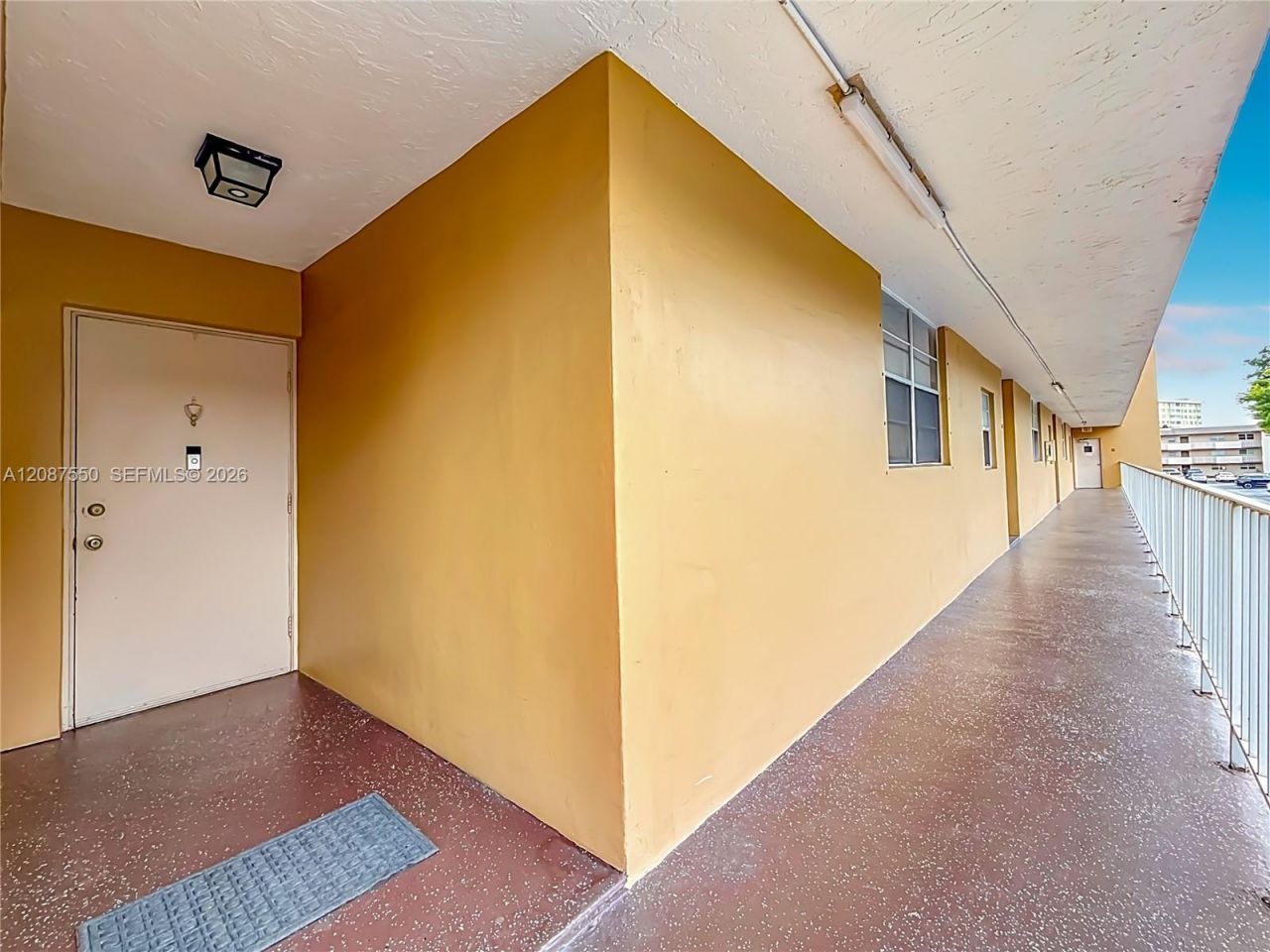 1600 Tallwood Ave, Unit 204, Hollywood, FL 33021 Photo