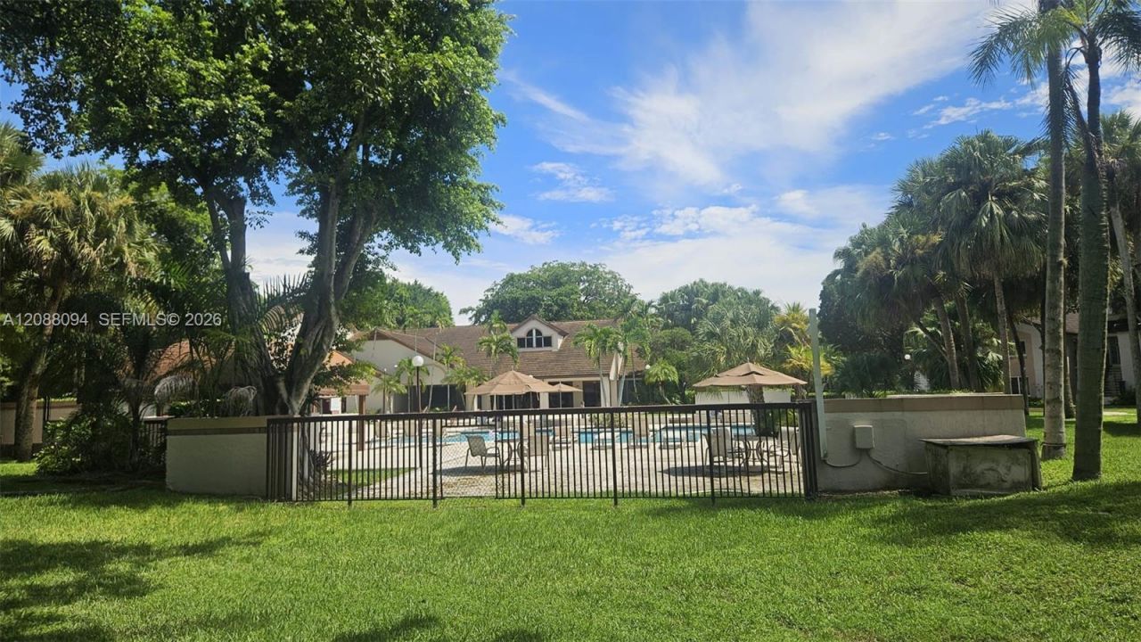 13918 SW 91st Ter, Unit 13918, Miami, FL 33186 Photo