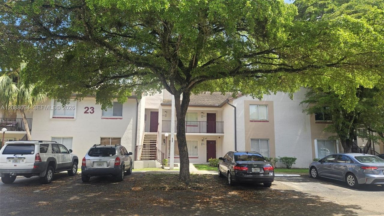 13918 SW 91st Ter, Unit 13918, Miami, FL 33186 Photo
