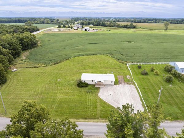 21630 Campbell Road, Spencerville, IN 46788